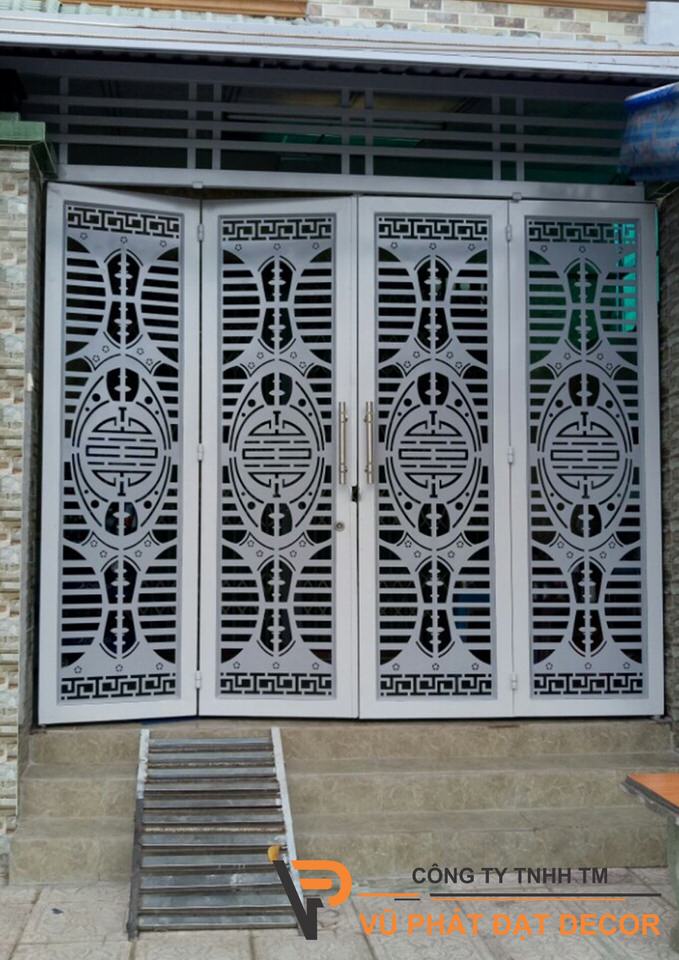 mẫu cổng sắt 4 cánh 004A